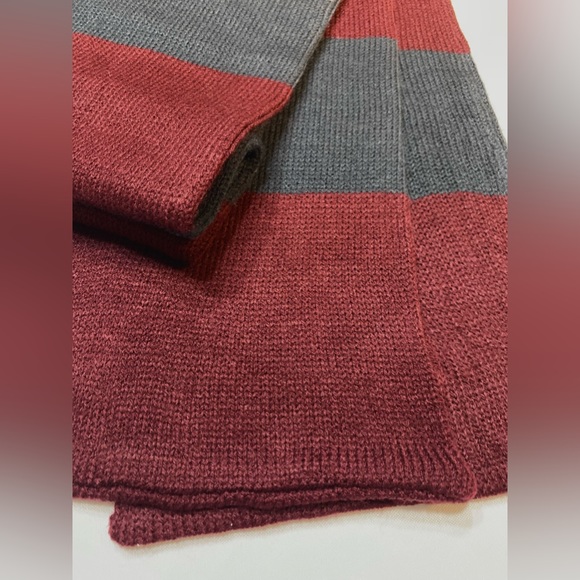GAP Two color Classic Scarf - Picture 4 of 4